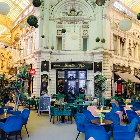 Heart Of Old Town Apartment